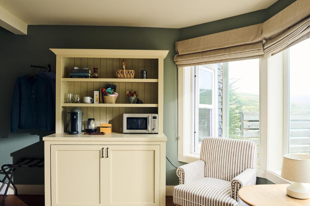 Photo of Others in Jenner