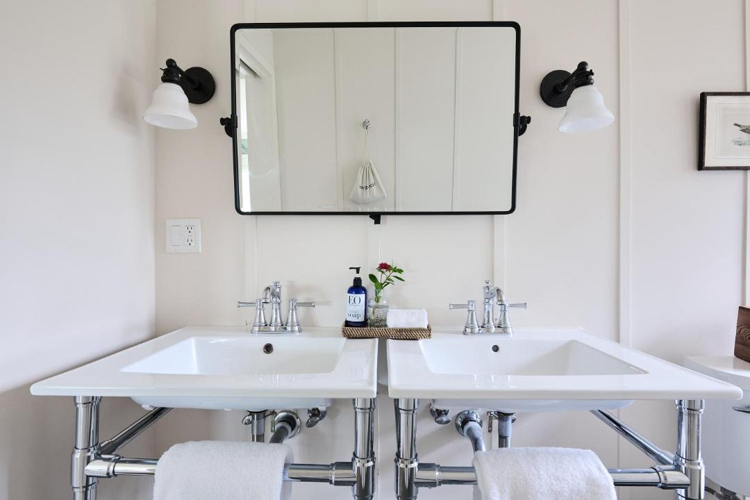 Photo of Bathroom in Jenner