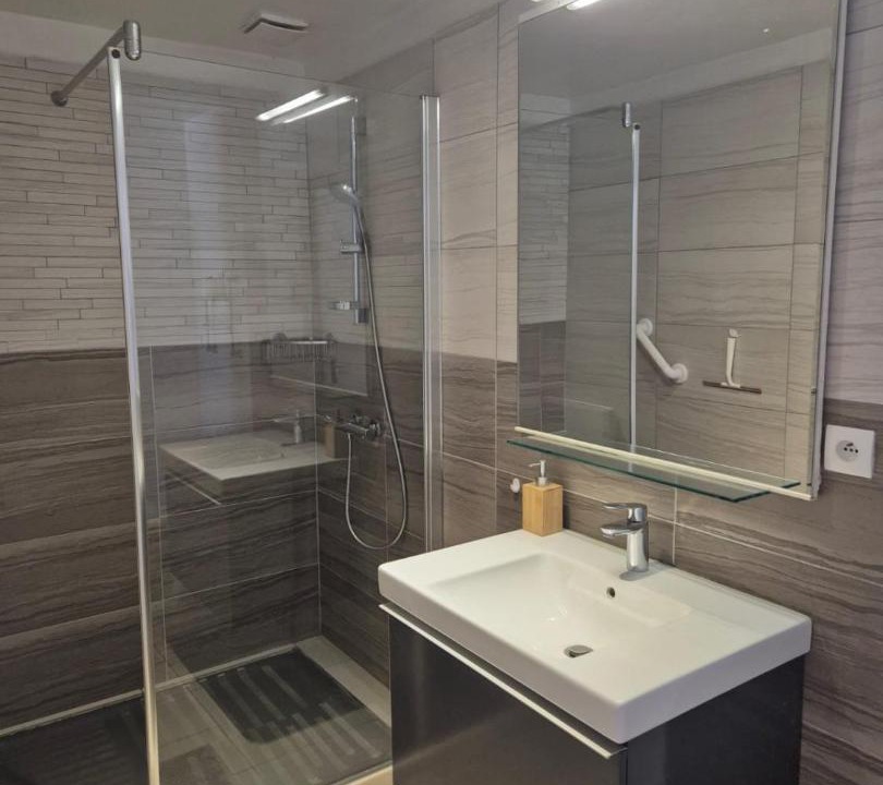 Photo of Others in Lauris