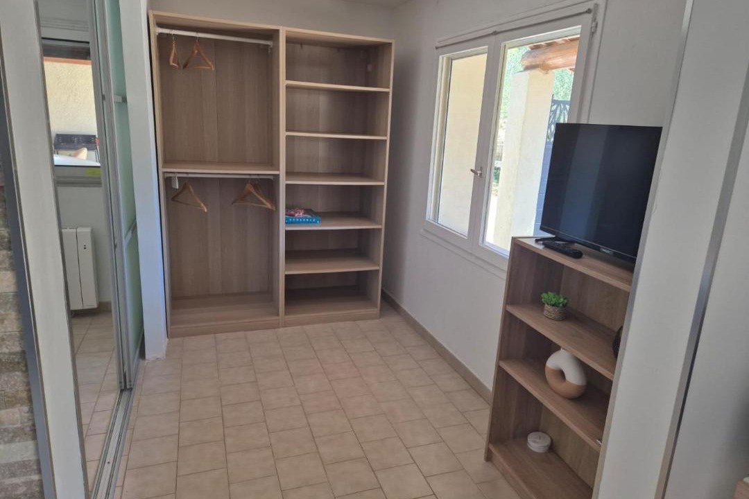 Photo of Others in Lauris