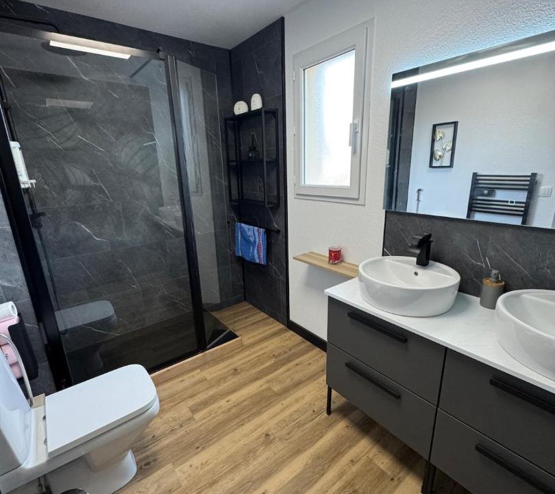 Photo of Bathroom in Nerac