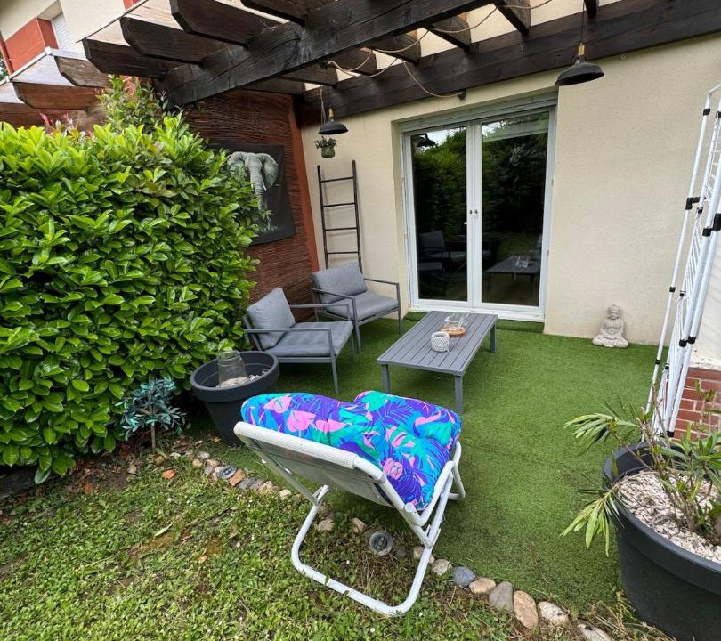 Photo of Others in Nerac