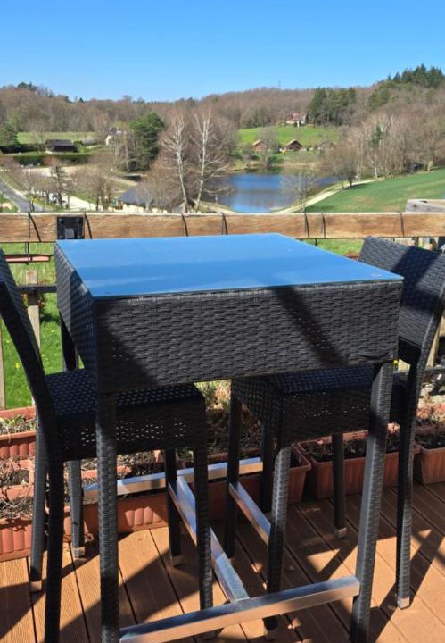 Photo of Patio Balcony in Camps-Saint-Mathurin-Leobazel