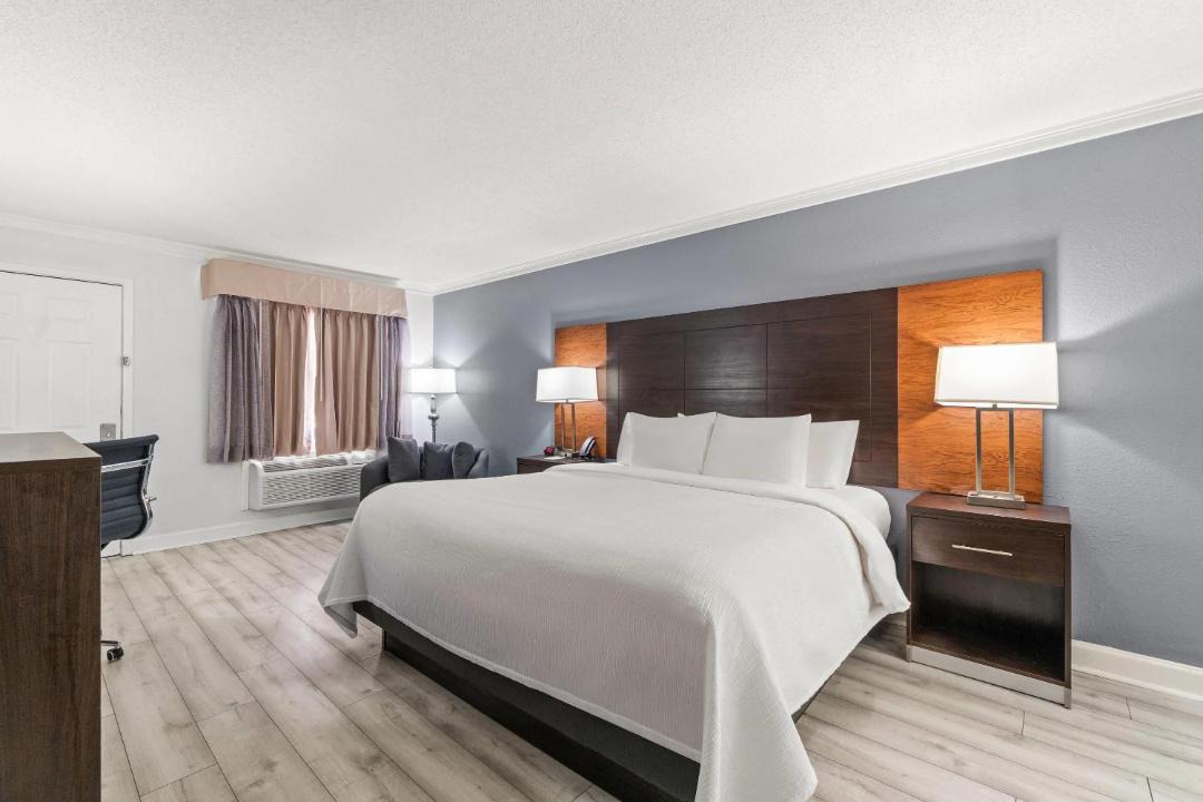 Photo of Bedroom in Forrest City