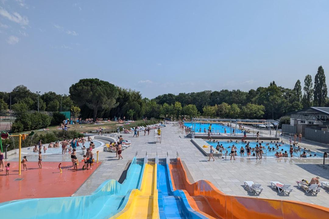 Photo of Others in Le Mung