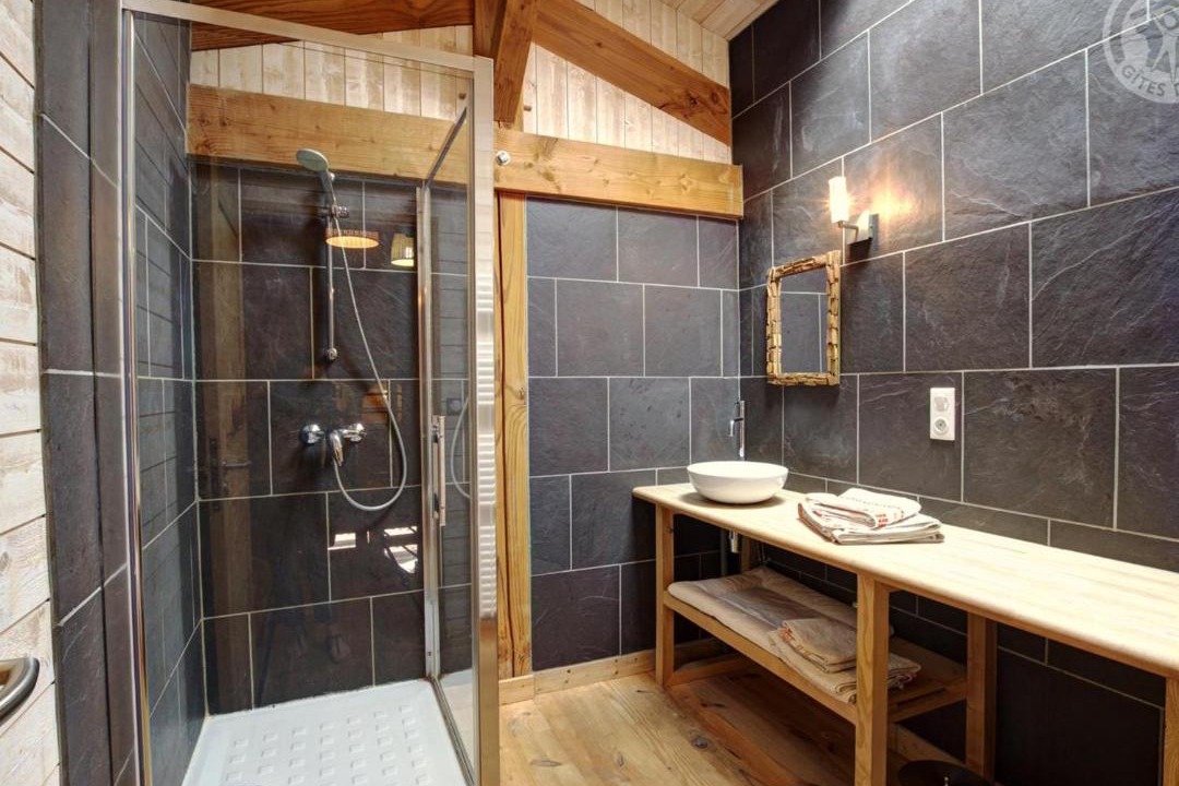 Photo of Bathroom in Saint-Romain-d'Urfe