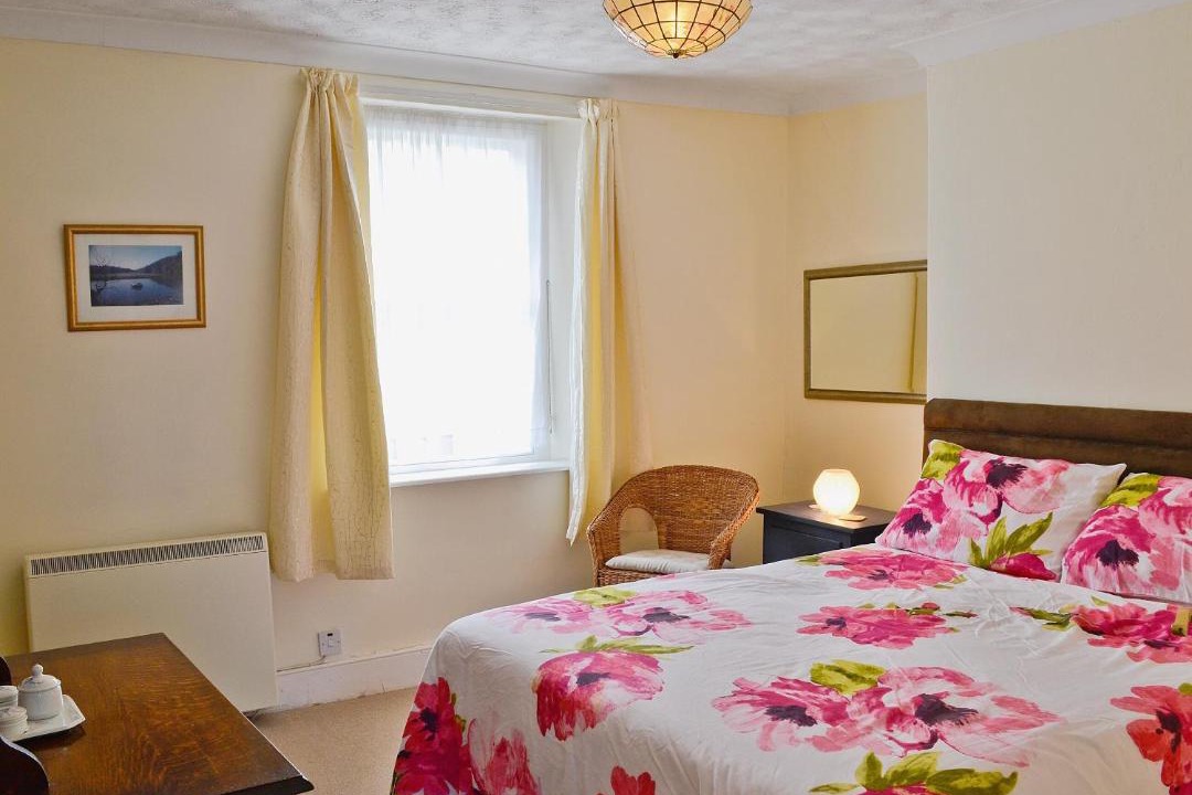 Photo of Bedroom in Calstock