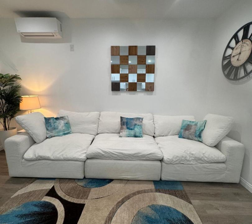 Photo of Livingroom in Canoga Park