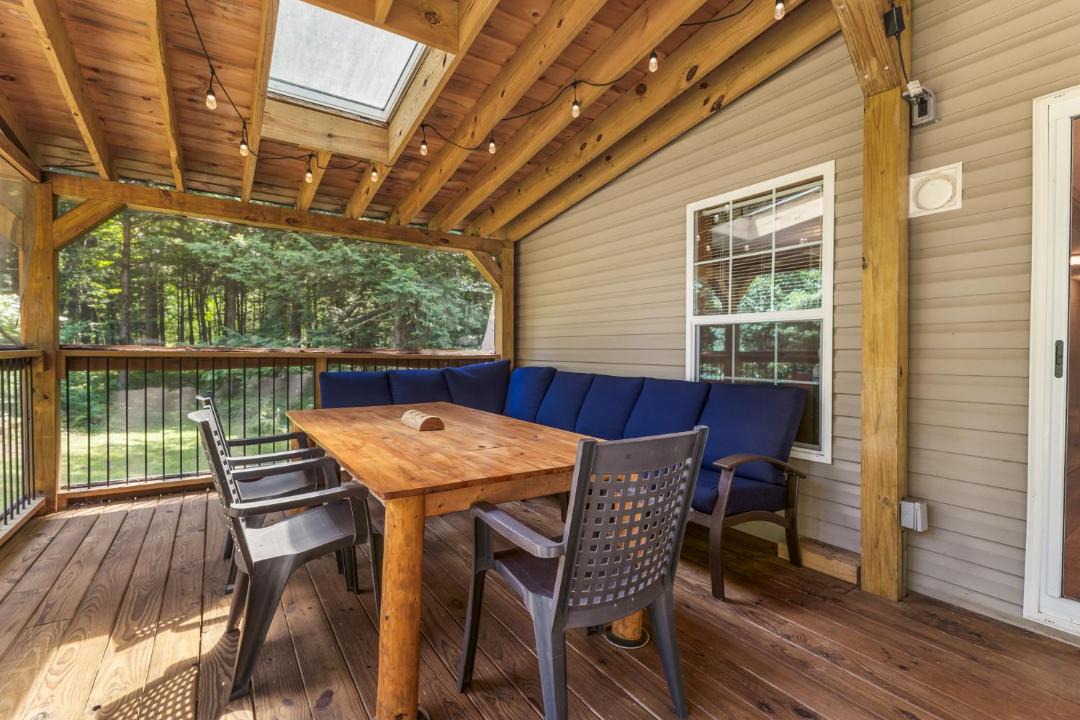 Photo of Patio Balcony in Schroon Lake