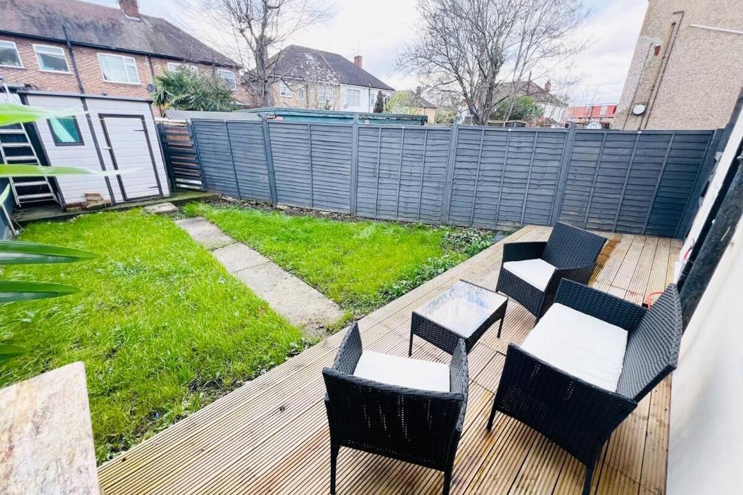 Photo of Patio Balcony in Enfield Highway