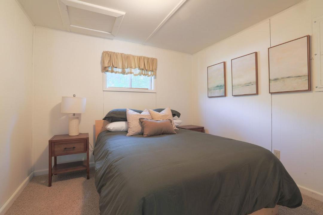Photo of Bedroom in Colville