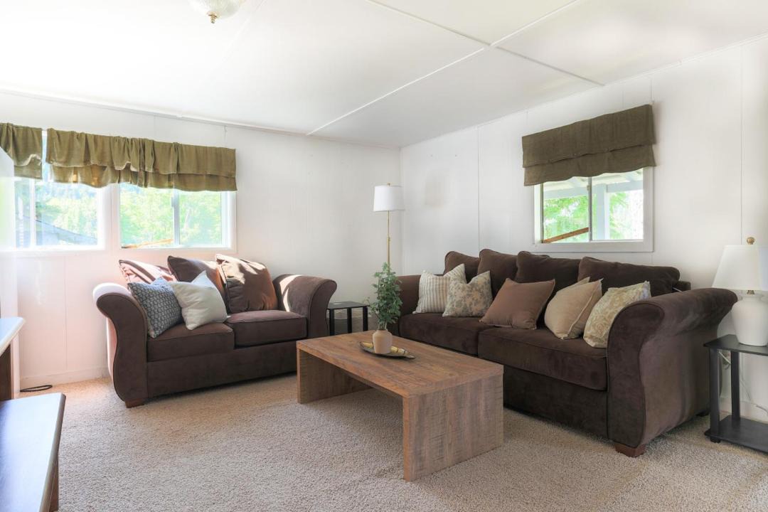 Photo of Livingroom in Colville