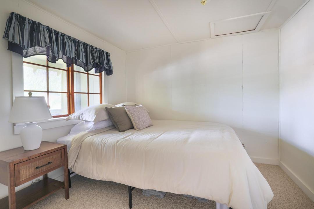 Photo of Bedroom in Colville