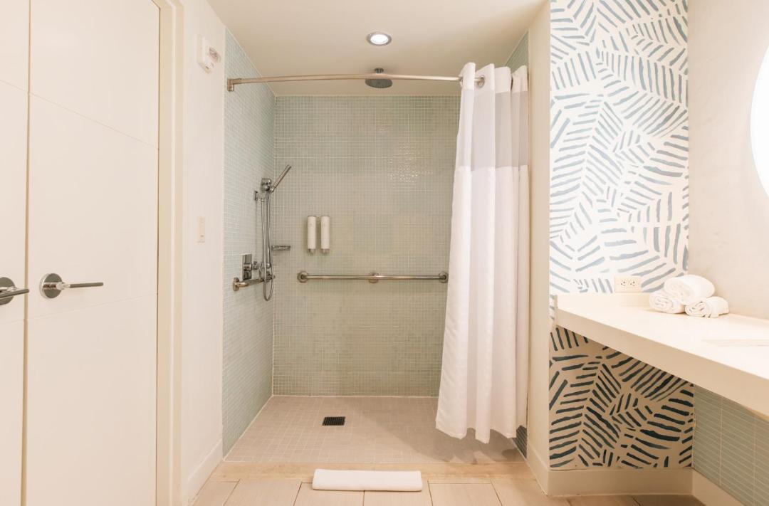 Photo of Bathroom in Mid Beach
