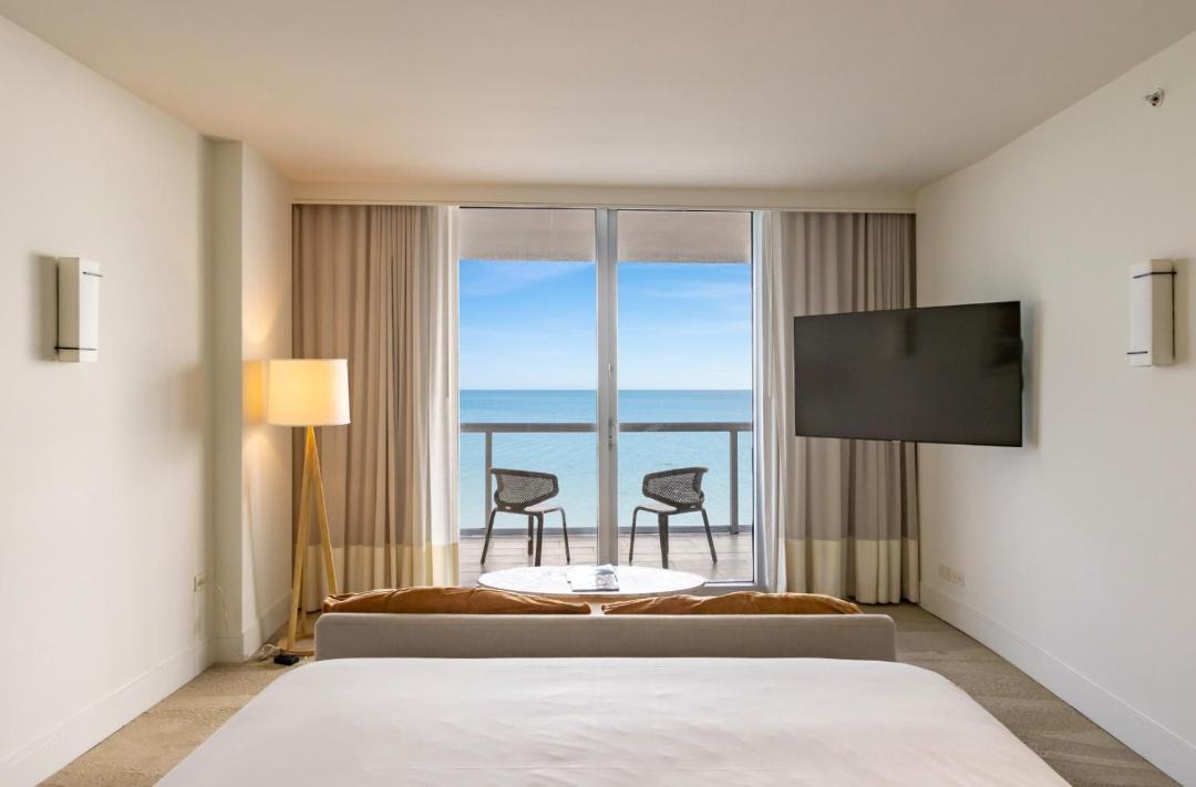 Photo of Bedroom in Mid Beach