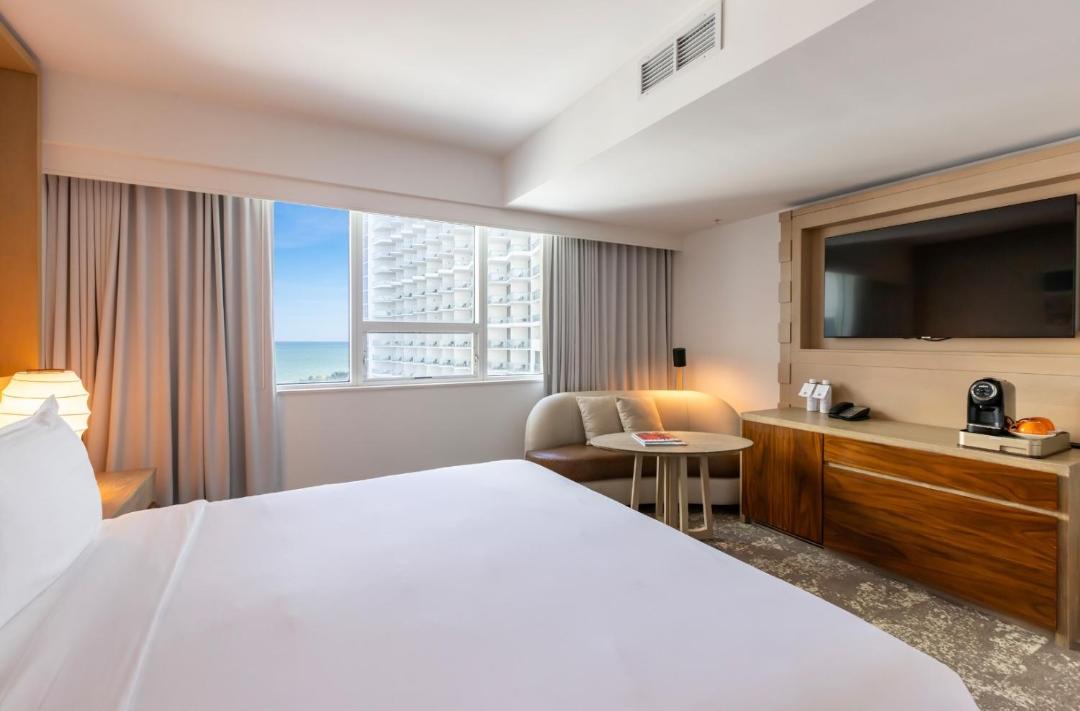 Photo of Bedroom in Mid Beach