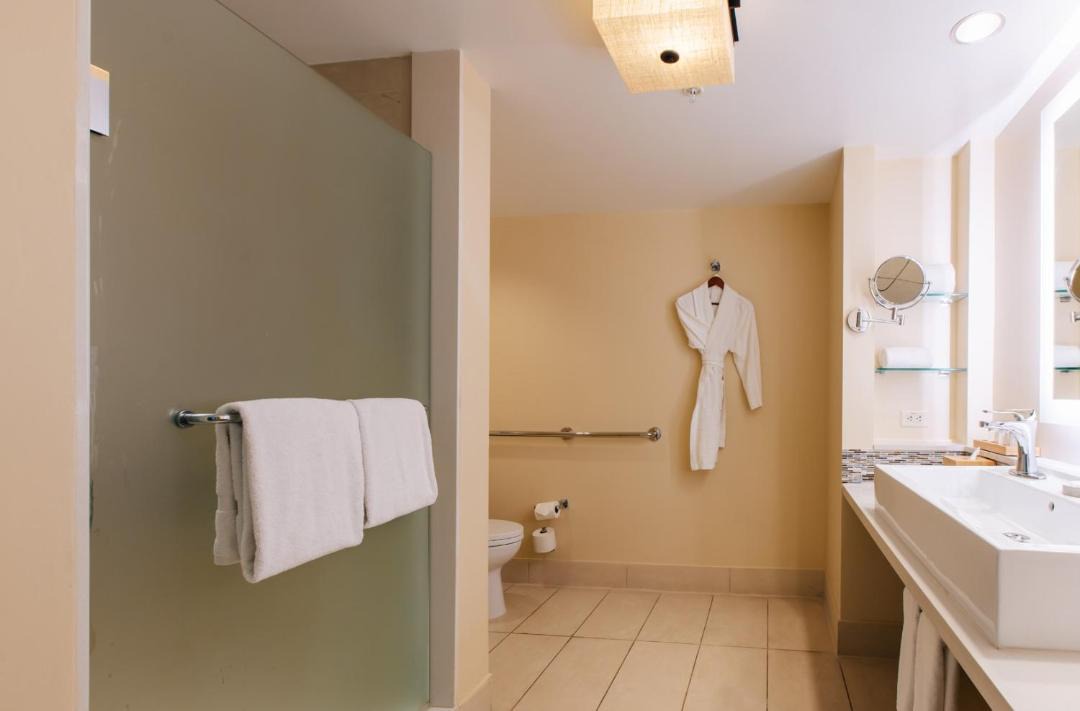 Photo of Bathroom in Mid Beach