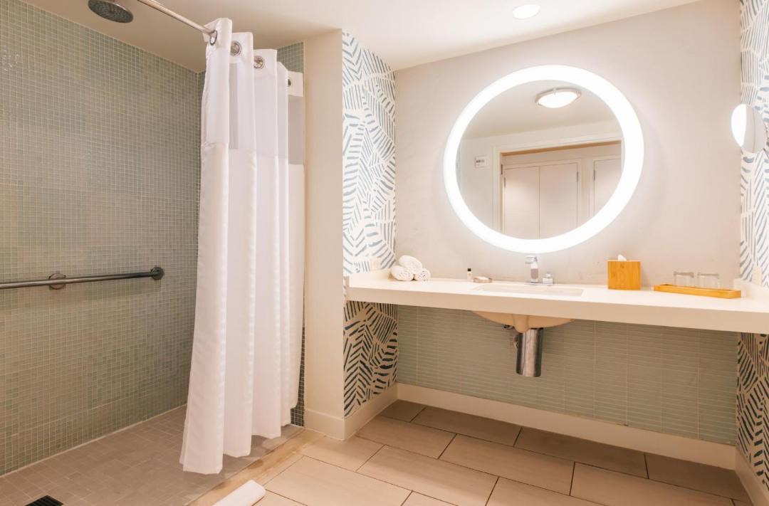 Photo of Bathroom in Mid Beach