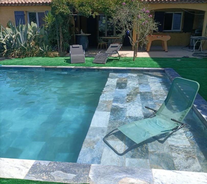 Photo of Others in Le Pouget