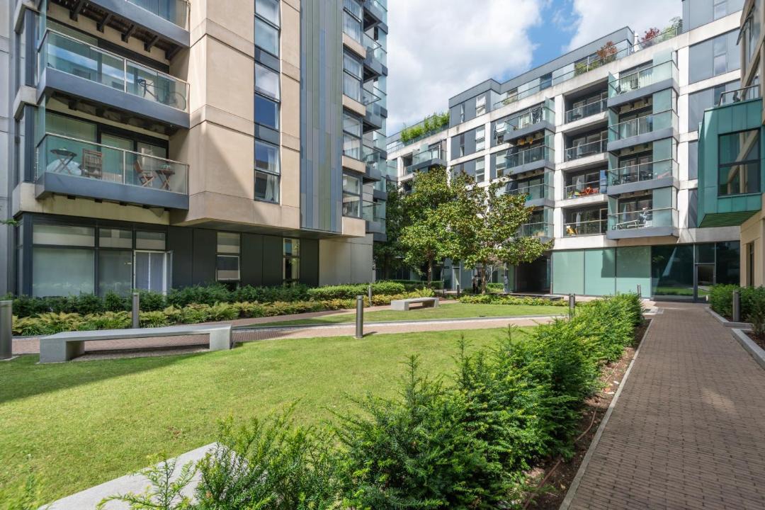 Photo of Others in Bunhill