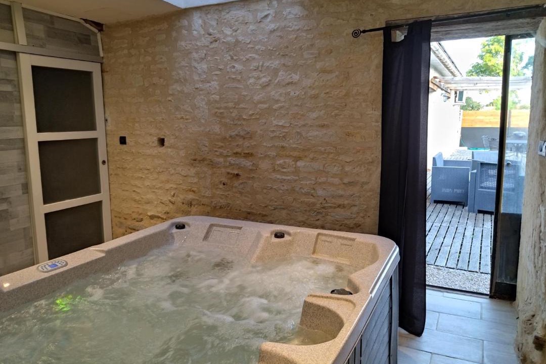 Photo of Others in Marigny