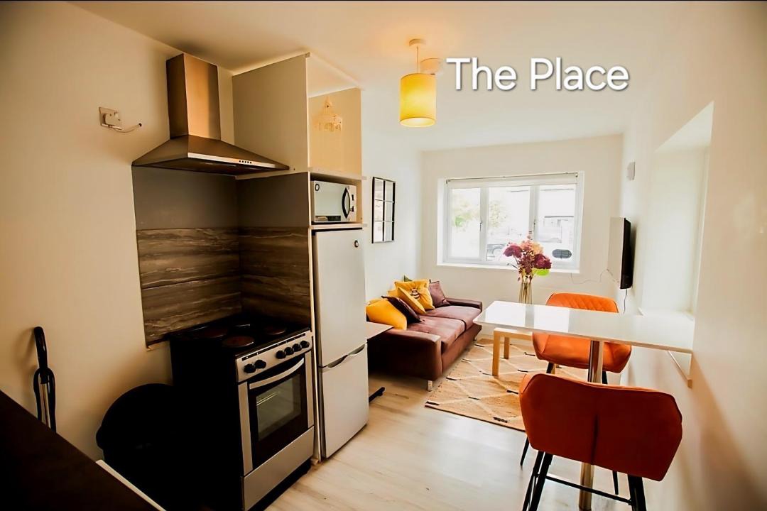 Photo of Others in Coombe Hill