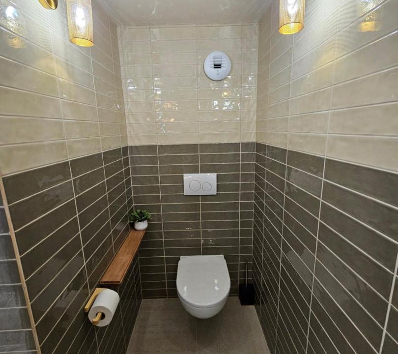 Photo of Others in Yenne