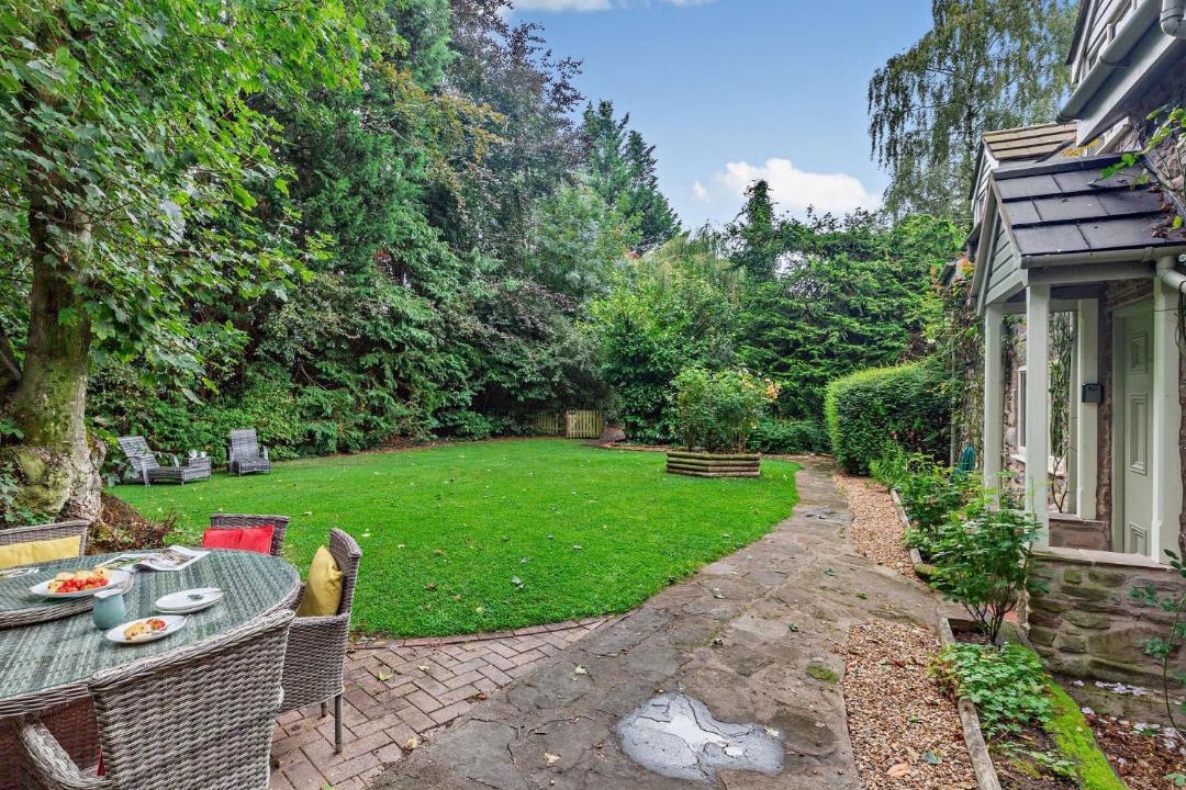 Photo of Others in Kington