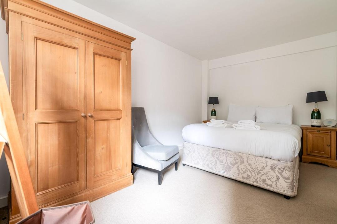 Photo of Others in West Putney