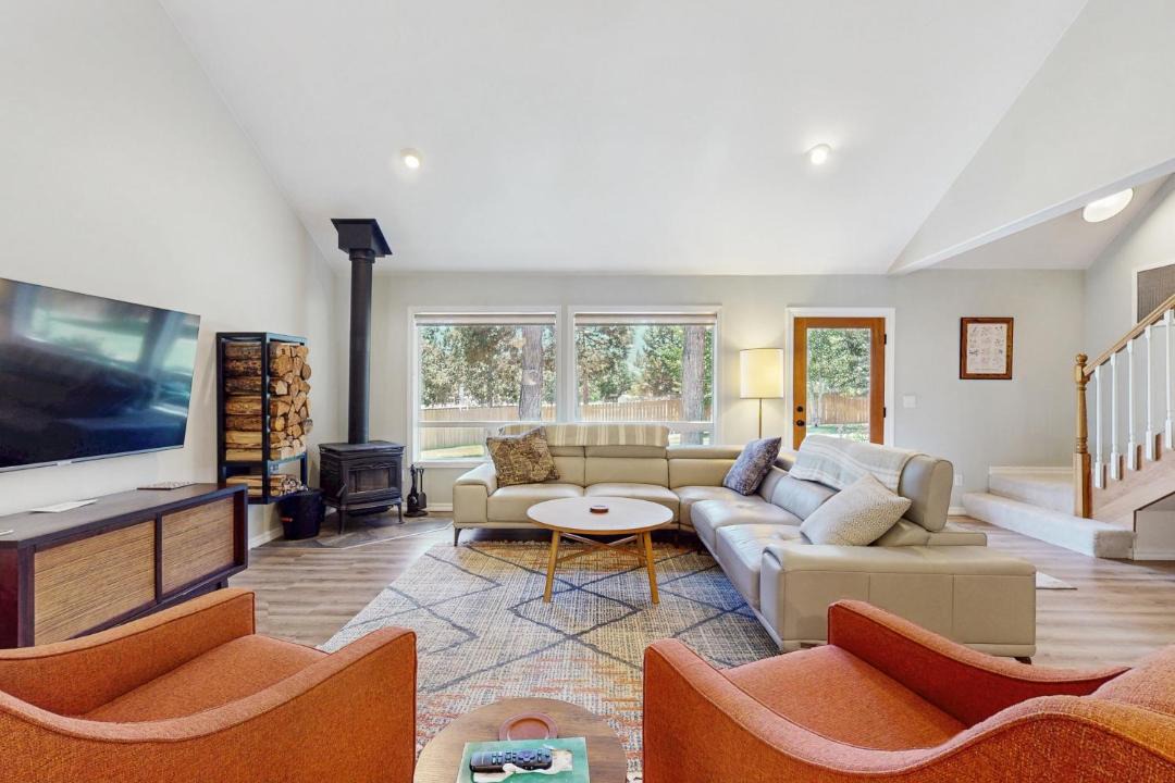 Photo of Others in Sisters