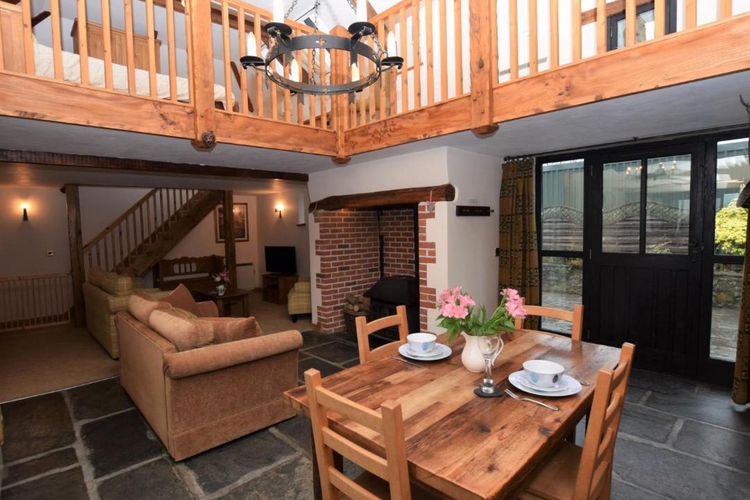 Photo of Others in Black Torrington