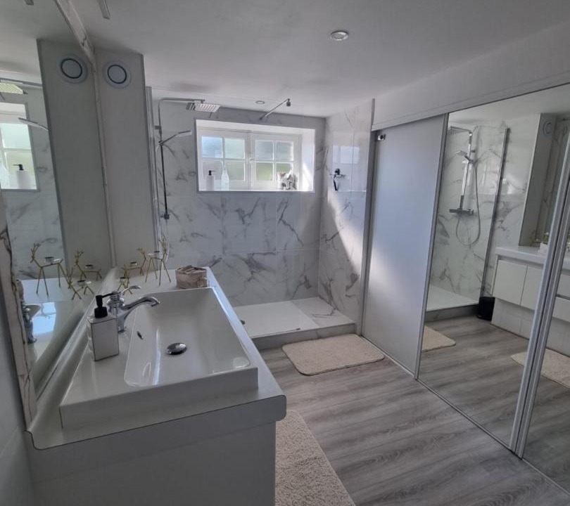 Photo of Bathroom in Malemort-sur-Correze