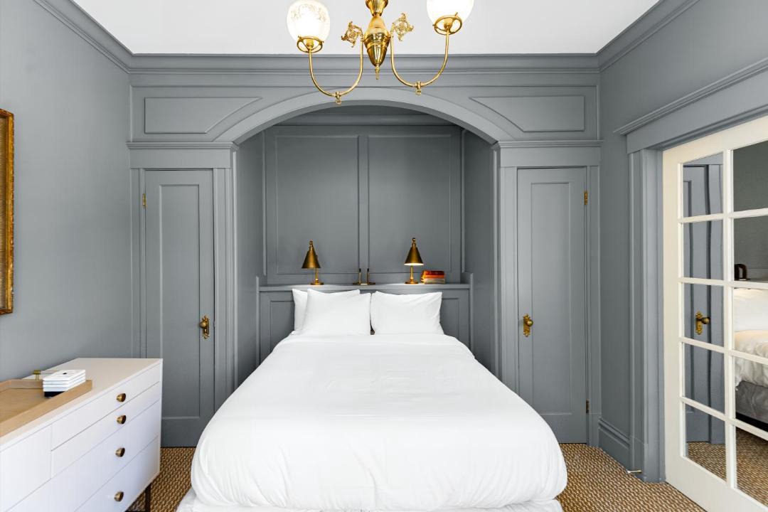 Photo of Bedroom in Lower Nob Hill