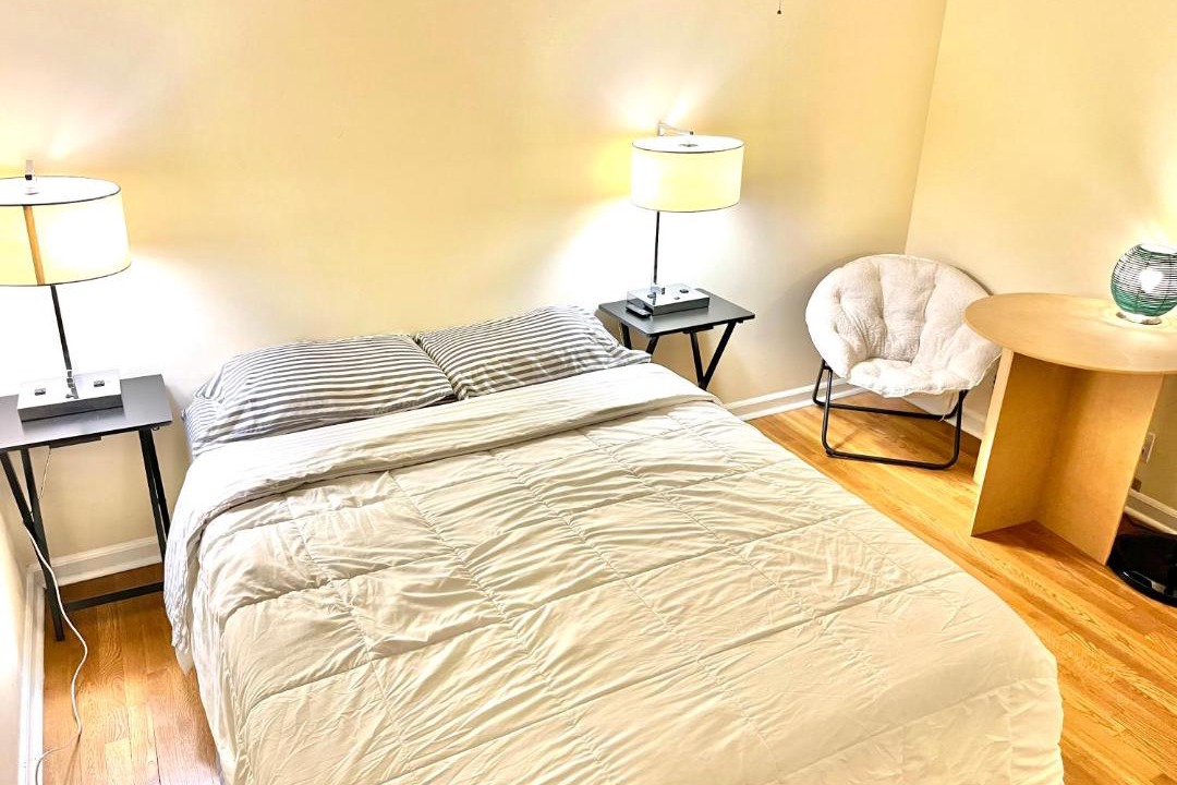 Photo of Bedroom in Sandy Springs