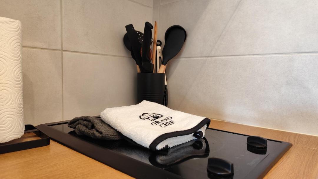 Photo of Others in Thones