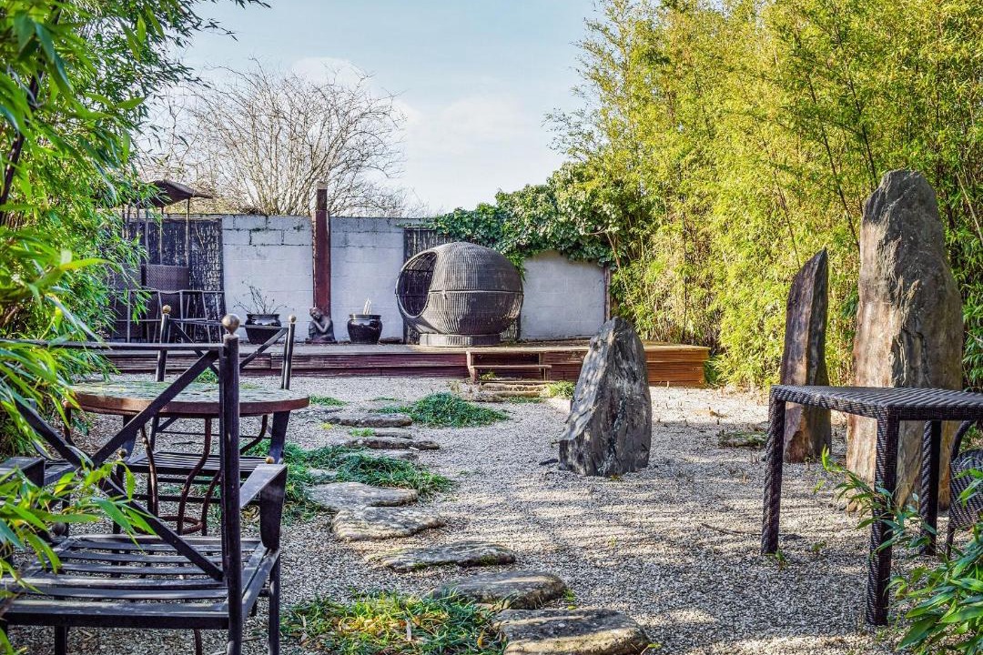 Photo of Others in Wooburn Moor