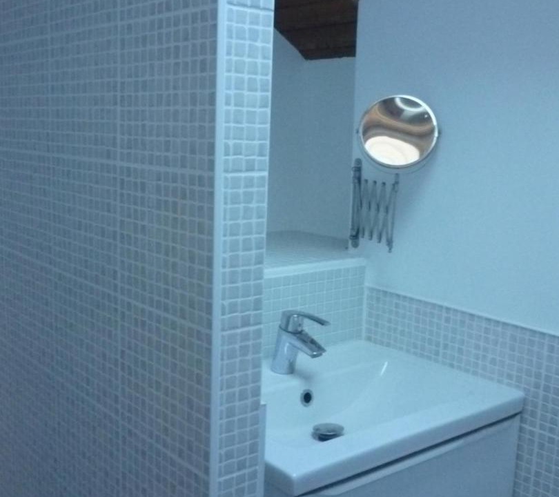 Photo of Bathroom in Laluque