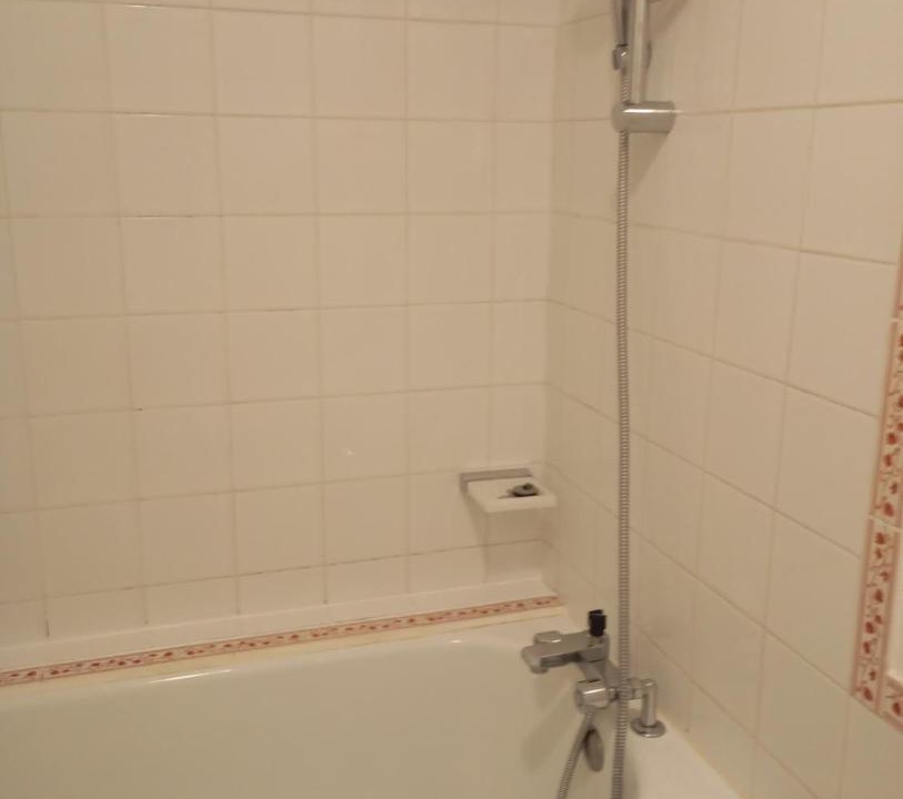 Photo of Bathroom in Saint-Aquilin