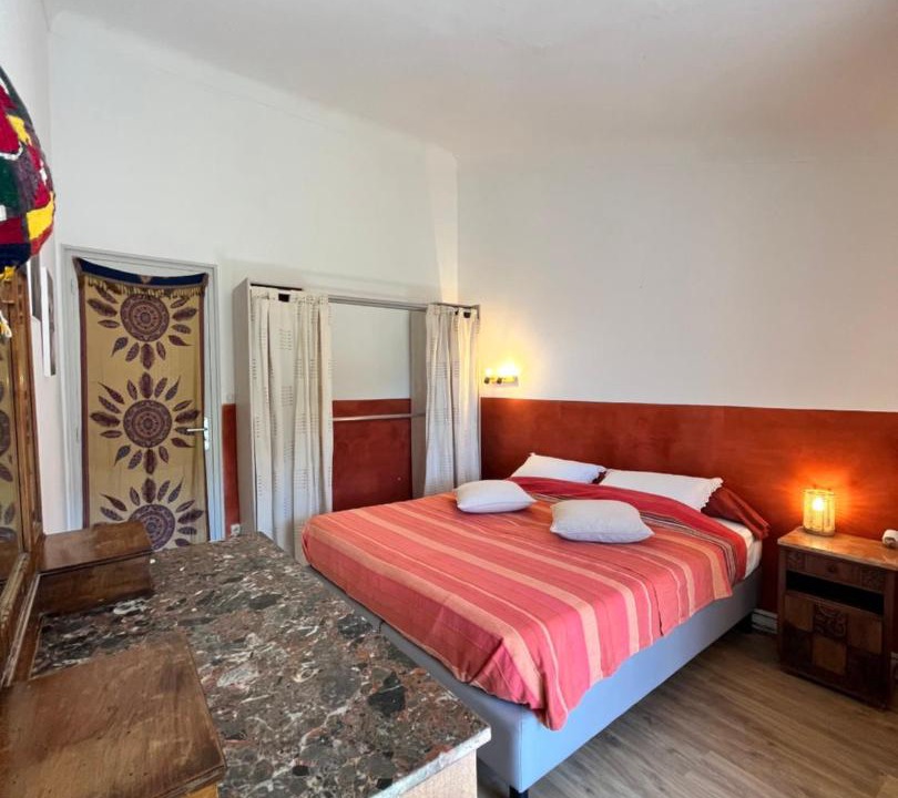 Photo of Bedroom in Clans