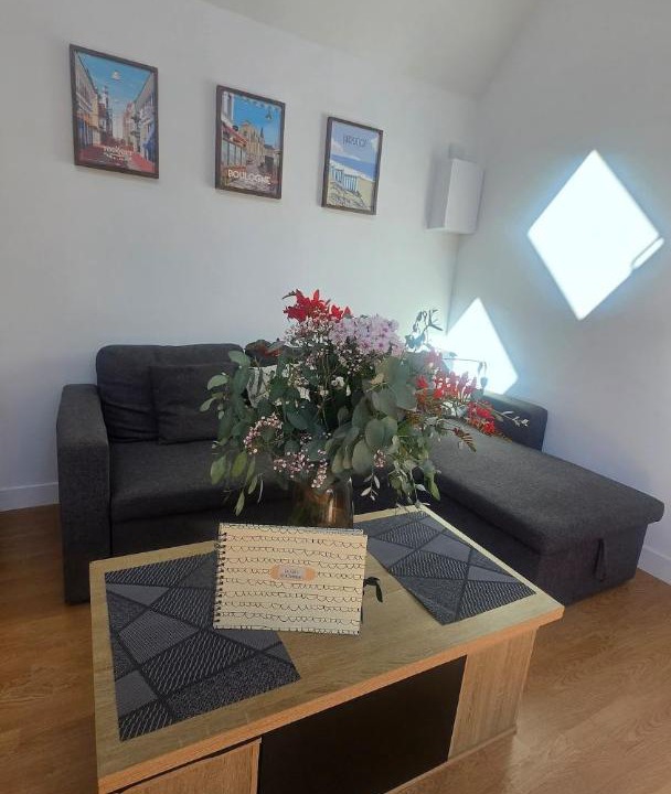 Photo of Livingroom in Courset