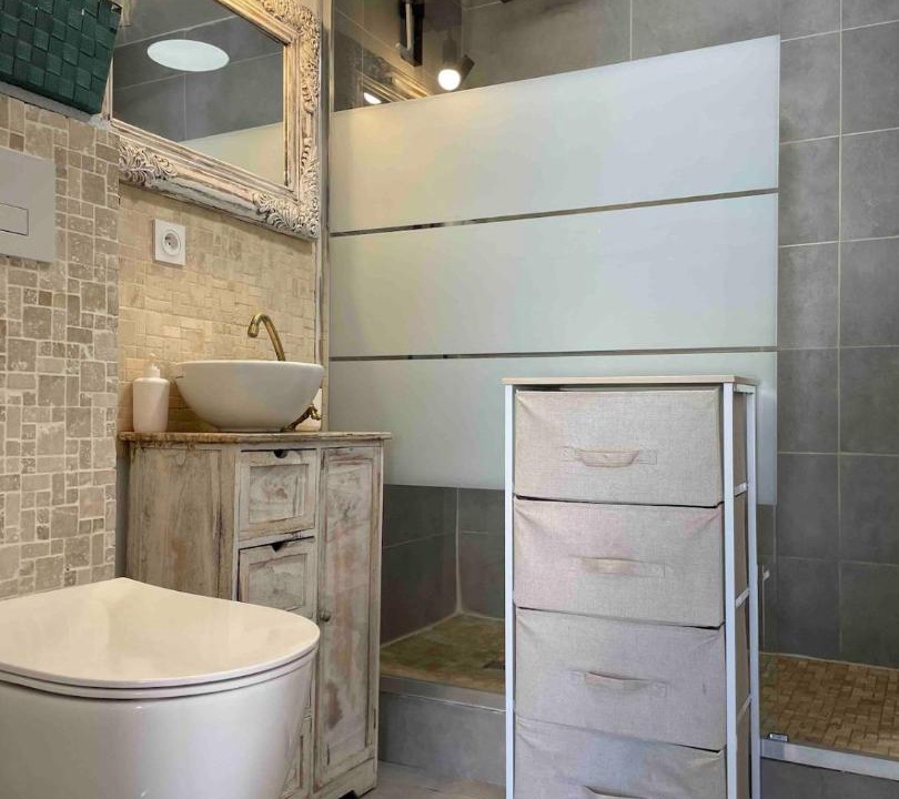 Photo of Bathroom in Beychac-et-Caillau