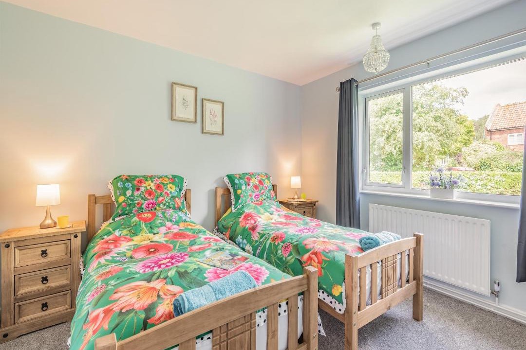 Photo of Others in Alford