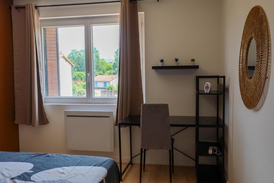 Photo of Bedroom in Saint-Vulbas