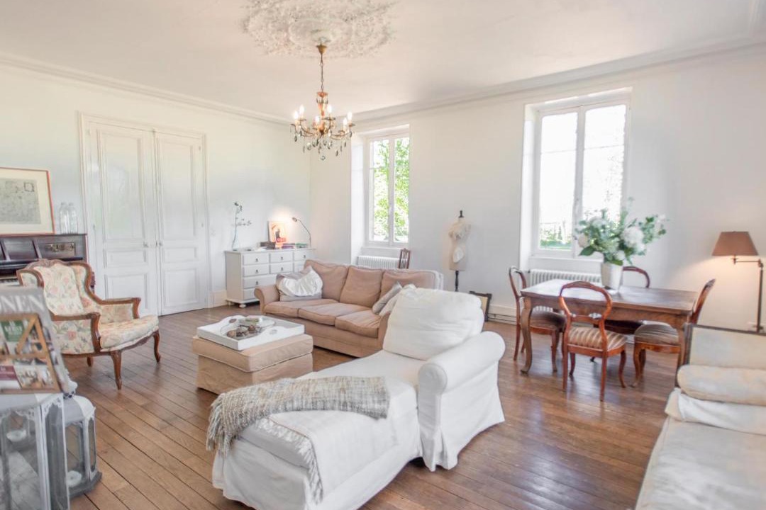 Photo of Livingroom in Saint-Saulge