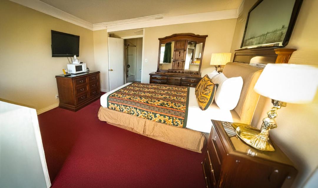 Photo of Others in Outlook