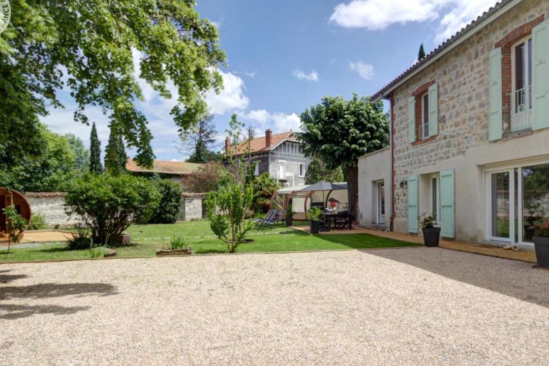 Photo of Others in Montbrison