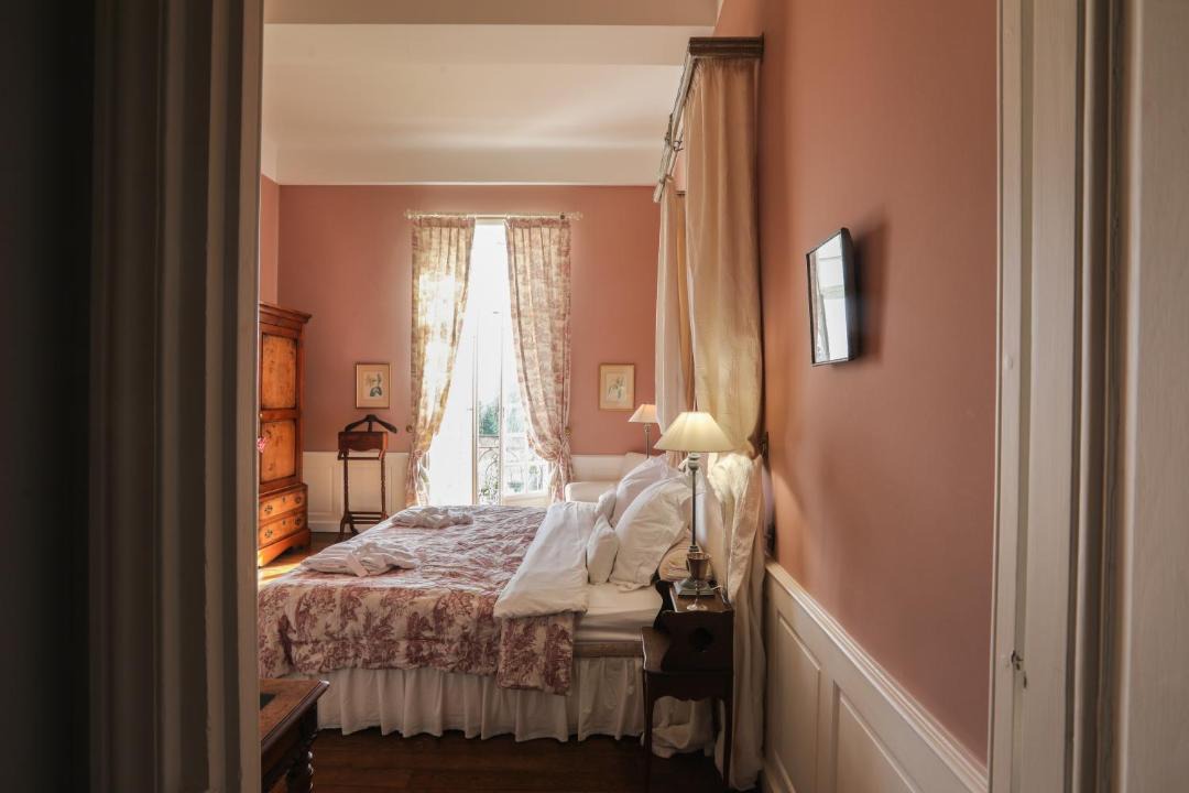 Photo of Bedroom in Poil