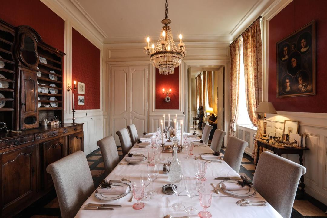 Photo of Others in Poil