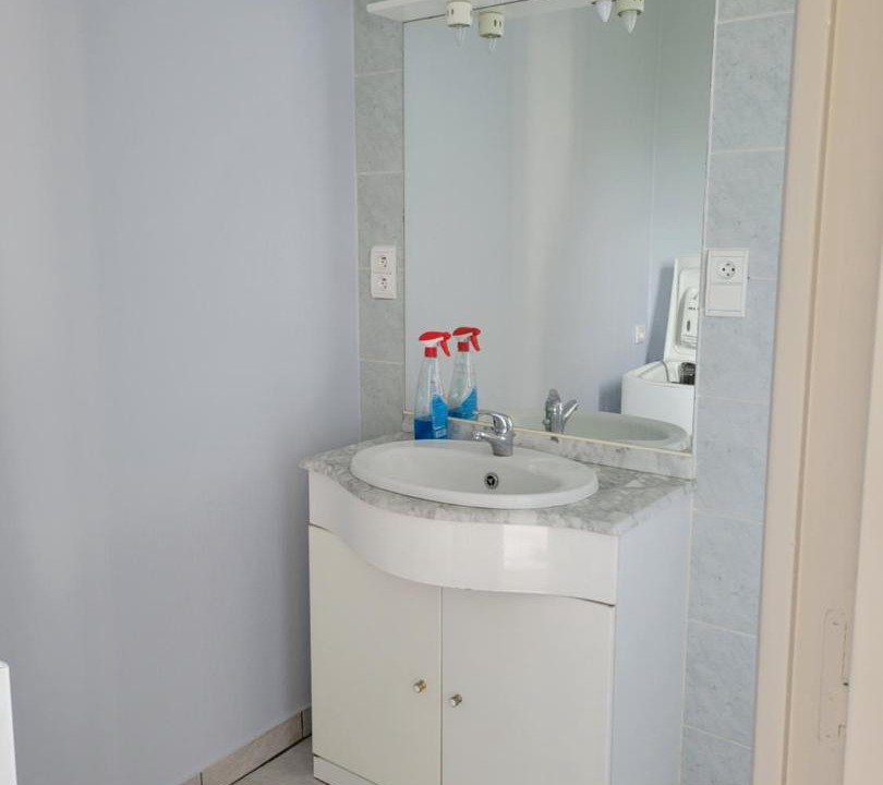 Photo of Bathroom in Budeliere