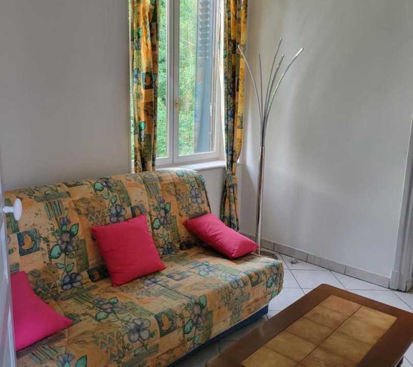 Photo of Others in Budeliere